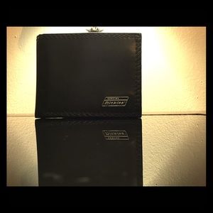 Dickies Black leather wallet